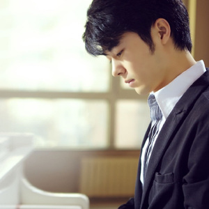 国产成人亚洲综合色婷婷
